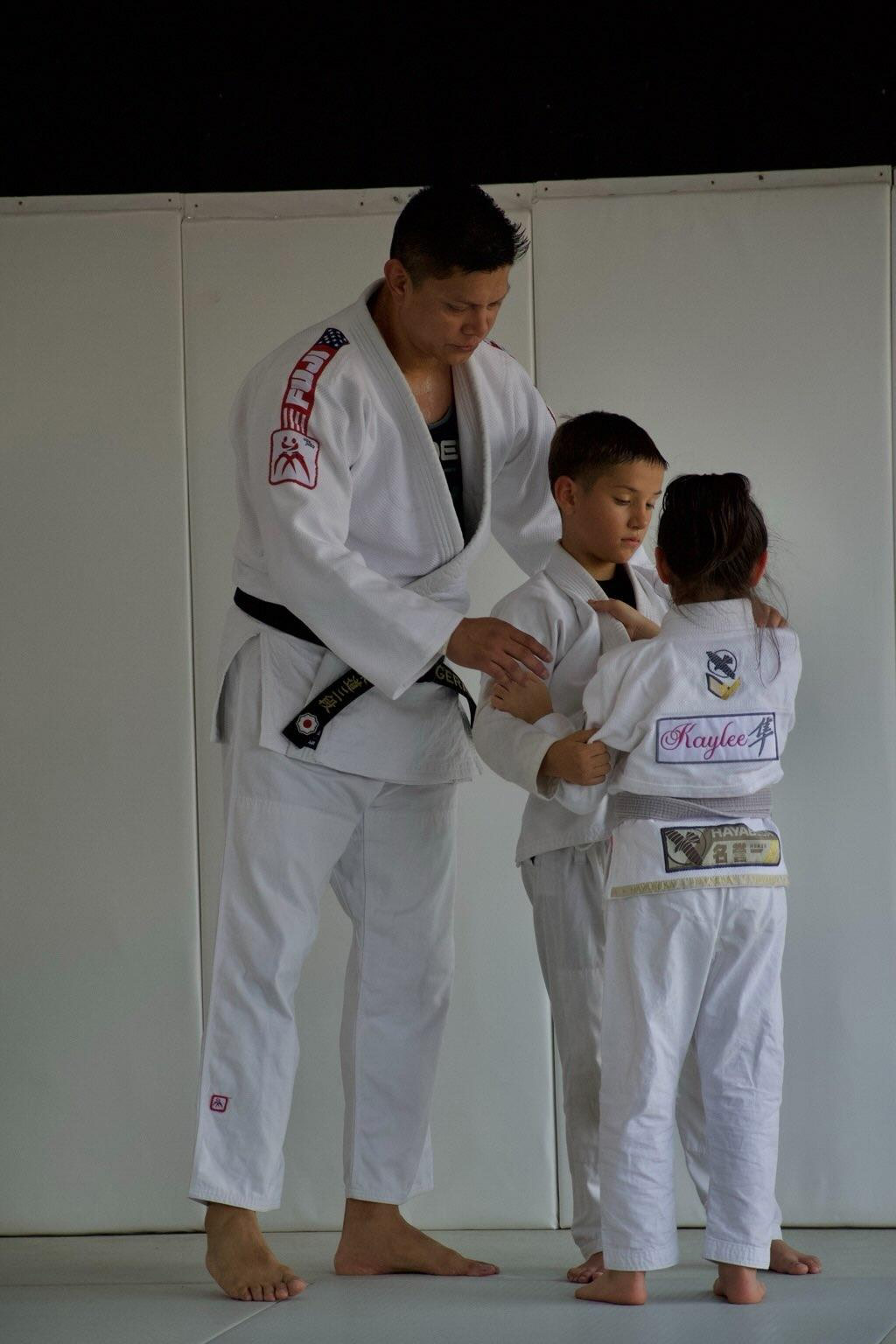 Sensei Gerardo demonstrating Judo technique